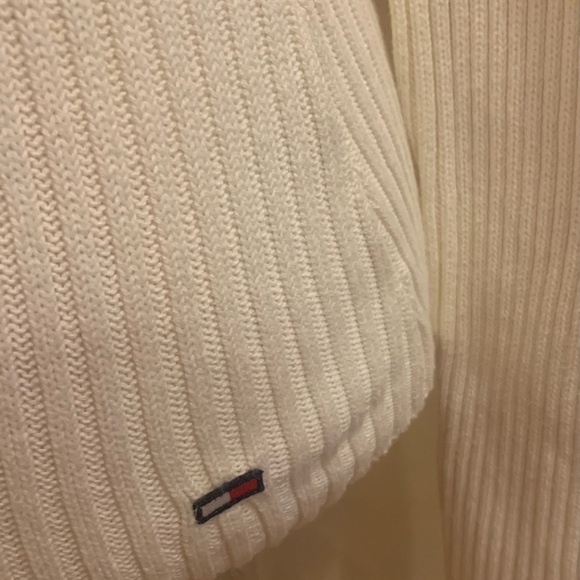 Tommy Hilfiger quarter zip sweater - Picture 5 of 7